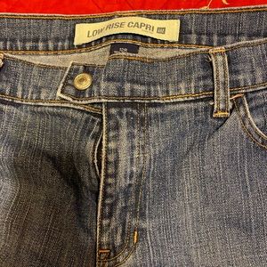 Gap good used condition low rise Capri